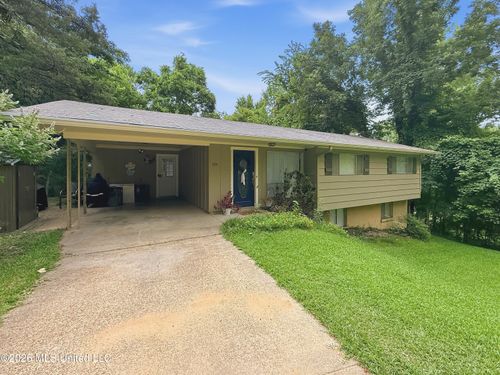 324 Starlight Dr, Yazoo City, MS, 39194-8549 | Card Image