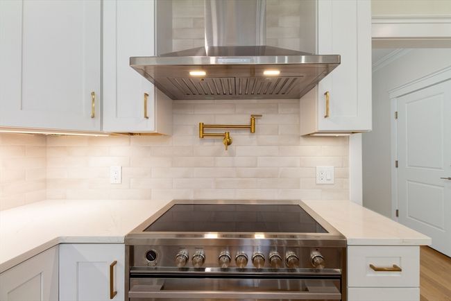 116 Winthrop St, House other with 4 bedrooms, 4 bathrooms and 6 parking in Medway MA | Image 20