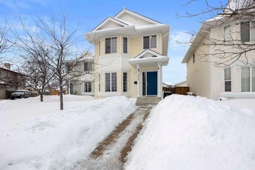 209 Pickles Cres, Fort Mcmurray, AB, T9K2T7 | Card Image