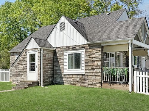 117 Cedar St, Dover, TN, 37058-3610 | Card Image