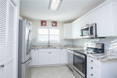 206 - 600 E Lake Jasmine Circle, House attached with 2 bedrooms, 2 bathrooms and null parking in Vero Beach FL | Image 1