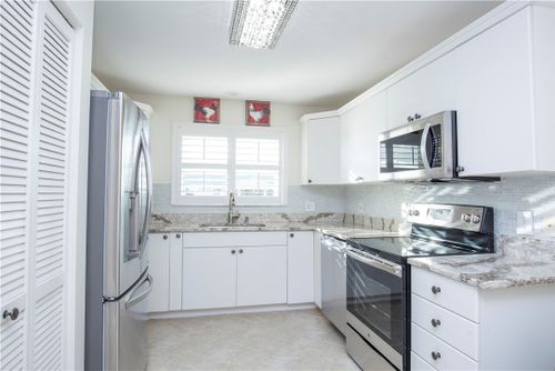 206-600 E Lake Jasmine Circle, Vero Beach, FL, 32962 | Card Image