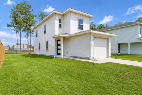 1044 Road 5203, Cleveland, TX, 77327-3945 | Card Image