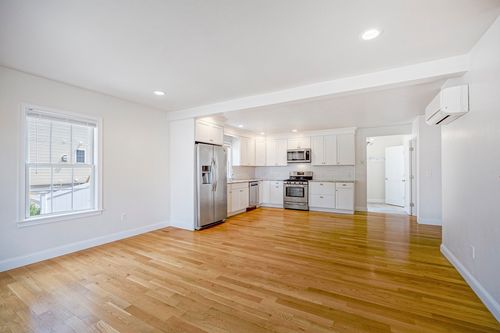 1-48 Spruce St, Winchester, MA, 01890-2155 | Card Image