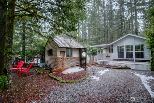 35 Branch Circle, Deming, WA, 98244 | Card Image