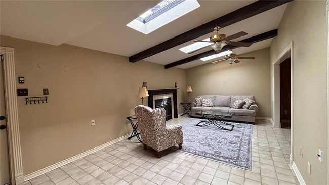 5720 Townhouse Ln, Townhouse with 3 bedrooms, 3 bathrooms and null parking in Beaumont TX | Image 10