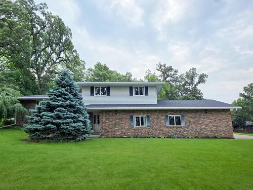 22118 181st Ave, Manchester, IA, 52057-8630 | Card Image
