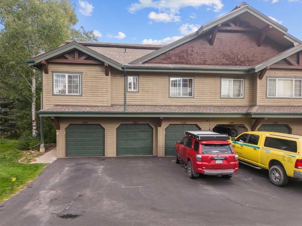 Morgan Ct, Steamboat Springs, CO 80487