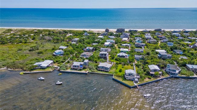 1 Whalebone Walk, House other with 3 bedrooms, 3 bathrooms and null parking in Patchogue NY | Image 27