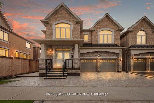 42 Kambalda Rd, Brampton, ON, L7A5J3 | Card Image