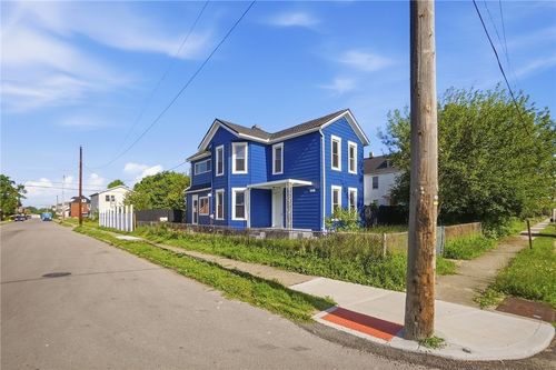 203 Alaska St, Dayton, OH, 45404-1942 | Card Image