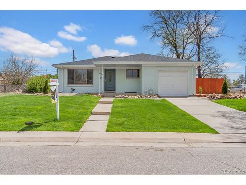 3040 Cimarron St, Aurora, CO, 80011-2250 | Card Image