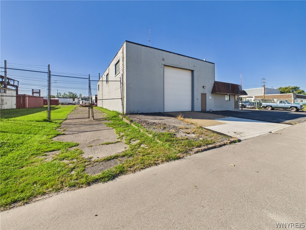 Commercial Lease in Tonawanda 4