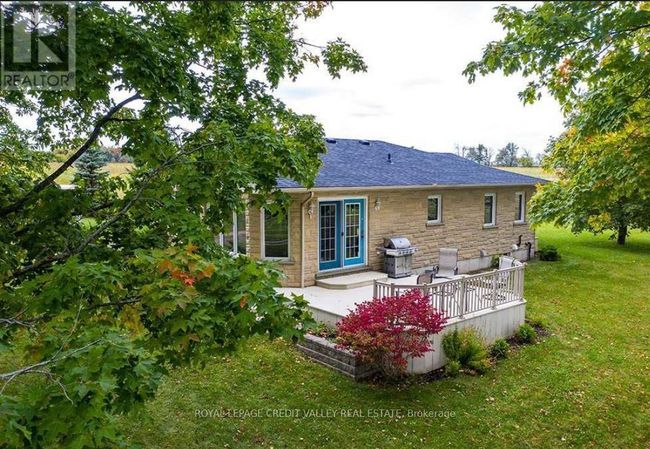 295146 - 8th Line, Home with 3 bedrooms, 3 bathrooms and 20 parking in Amaranth ON | Image 18