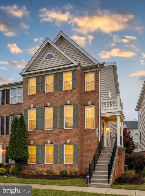 8201 Castanea Ln, DERWOOD, MD, 20855-2582 | Card Image