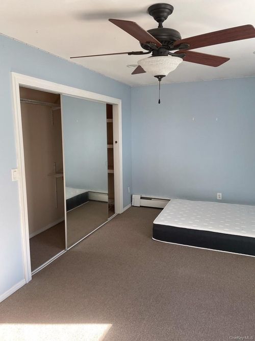 30 Madeley Ln, Stony Brook, NY, 11790-2802 | Card Image