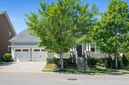 973 Ryecroft Ln, Franklin, TN, 37064-1589 | Card Image