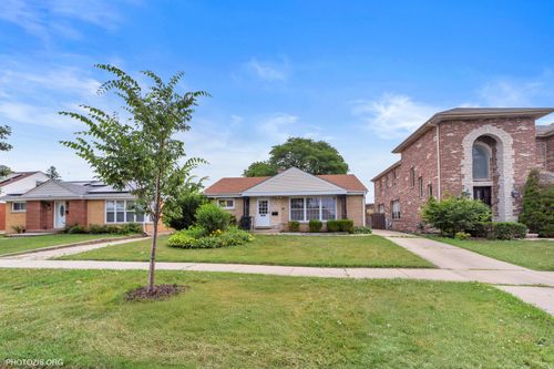 7835 N Odell Ave, Niles, IL, 60714-2909 | Card Image