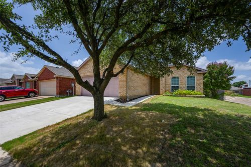 6710 Waterlilly Dr, Arlington, TX, 76002-3597 | Card Image