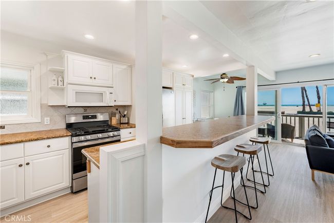 1003 Seal Way, Home with 6 bedrooms, 4 bathrooms and 2 parking in Seal Beach CA | Image 10