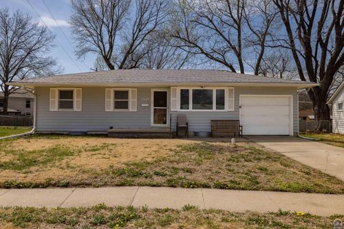 2949 Sw Medford Ave, Topeka, KS, 66611-1714 | Card Image