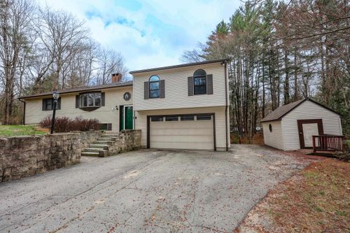 50 Edinburgh Dr, Bedford, NH, 03110-6101 | Card Image