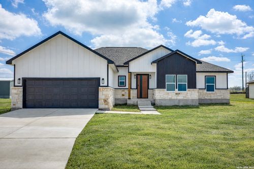 12910 Pueblo Nuevo Dr, Atascosa, TX, 78002-2274 | Card Image