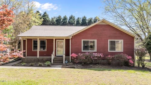 4521 Bens Cir, Benson, NC, 27504-7516 | Card Image