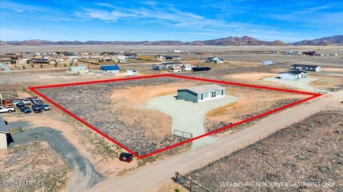 7366 E Bunkhouse Rd, Prescott Valley, AZ, 86315-4408 | Card Image