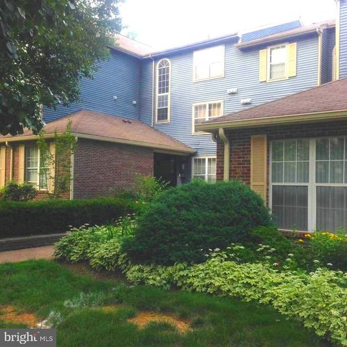 4332 Bayberry Ct, MONMOUTH JUNCTION, NJ, 08852-2127 | Card Image
