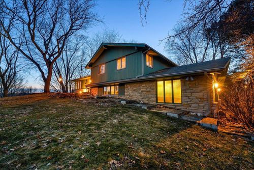 W260N5139 Autumn Trail, Lisbon, WI, 53072 | Card Image