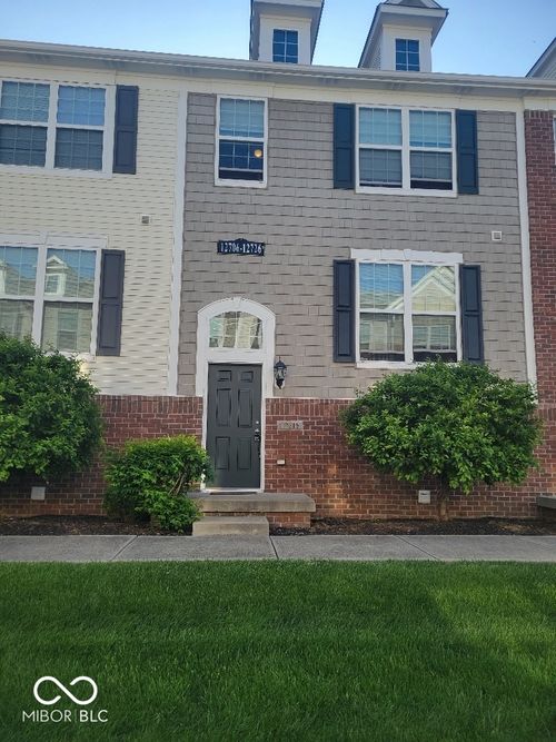 12718 Hannah Hill Rd, Fishers, IN, 46037-7396 | Card Image