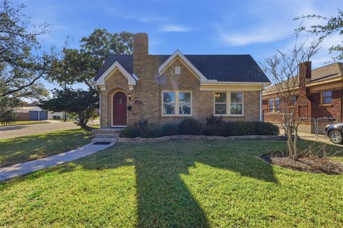 4701 Avenue N 1/2, Galveston, TX, 77551-4927 | Card Image