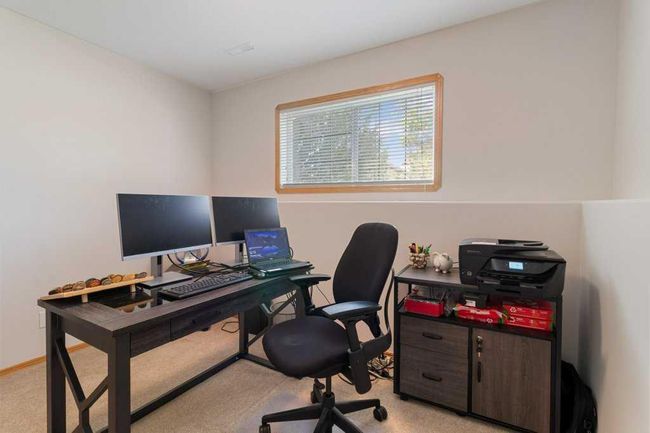 260 Deschner Close, House other with 5 bedrooms, 2 bathrooms and 2 parking in Red Deer AB | Image 35