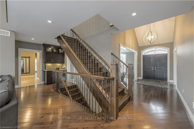 421 Bradwell Chase, House other with 4 bedrooms, 0 bathrooms and 6 parking in London ON | Image 26