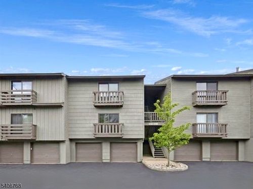 409-409 Spruce Hills Dr, Glen Gardner, NJ, 08826-3703 | Card Image