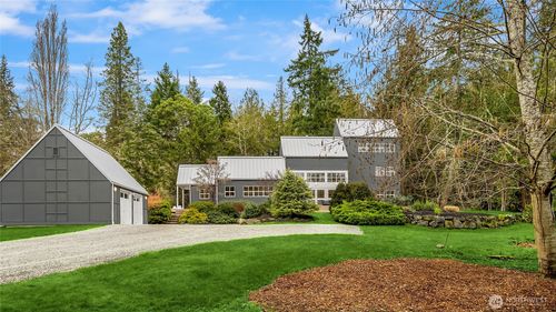 3560 Campbell St Ne, Bainbridge Island, WA, 98110-2220 | Card Image