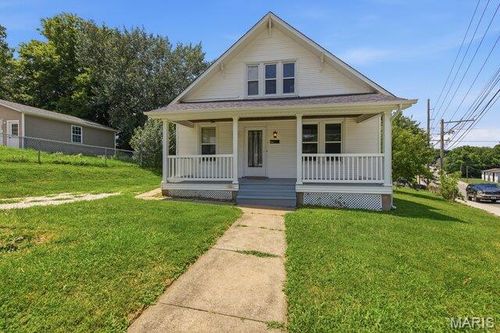 301 Macarthur St, Washington, MO, 63090-2929 | Card Image