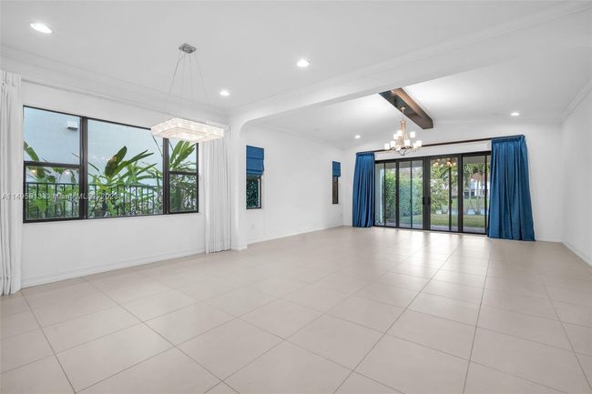 1291 Sw 113 Th Way, House other with 3 bedrooms, 3 bathrooms and null parking in Pembroke Pines FL | Image 15