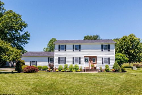 318 Fairlawn Dr, Buckhannon, WV, 26201-3505 | Card Image