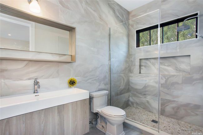 All new luxury baths | Image 20