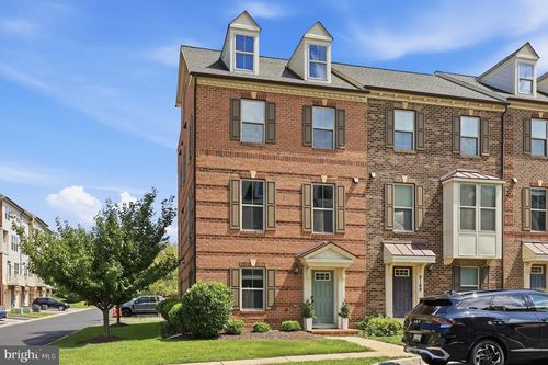 9171 Landon House Ln, FREDERICK, MD, 21704-7765 | Card Image