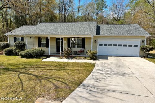 203 Stockton Ct, Richlands, NC, 28574-8404 | Card Image