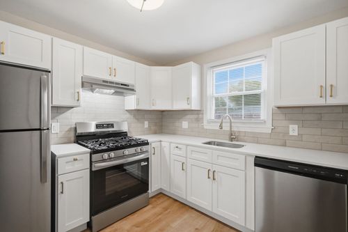 2a-467 Cold Spring Avenue, West Springfield, MA, 01089 | Card Image