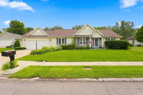 3616 Oak Ridge Dr, Elkhart, IN, 46517-3860 | Card Image