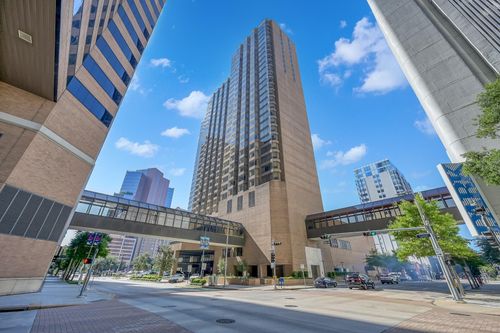 apt-2901-1111 Caroline St, Houston, TX, 77010-3046 | Card Image