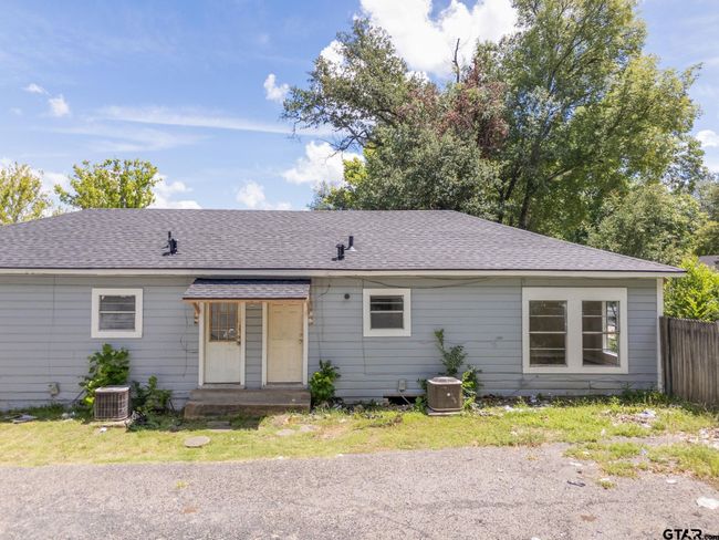 821 &amp; 827 Shaw (7 Units), Home with 0 bedrooms, 0 bathrooms and null parking in Tyler TX | Image 29