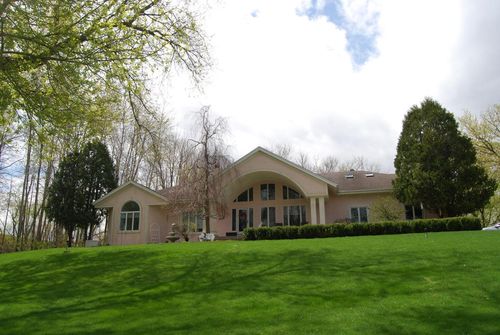 N6715 County Road I, Fredonia, WI, 53021-9762 | Card Image