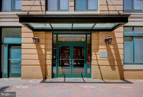 206-1205 N Garfield St, ARLINGTON, VA, 22201-6802 | Card Image