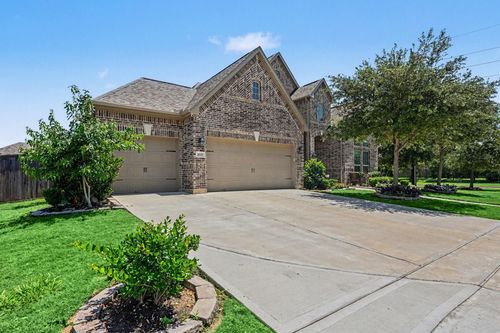 2627 Petunia Valley Dr, Brookshire, TX, 77423-0138 | Card Image